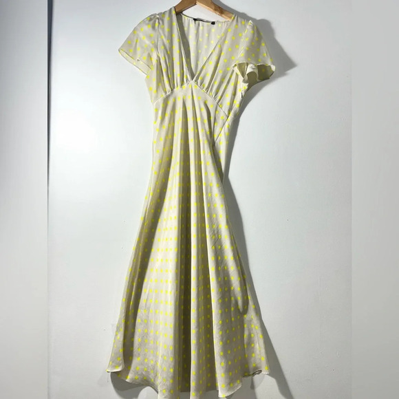 Zara Dresses & Skirts - Zara Maxi dress size XS
